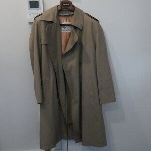 Men’s Misty Harbor Tan Belted Rain Jacket 1950 Large